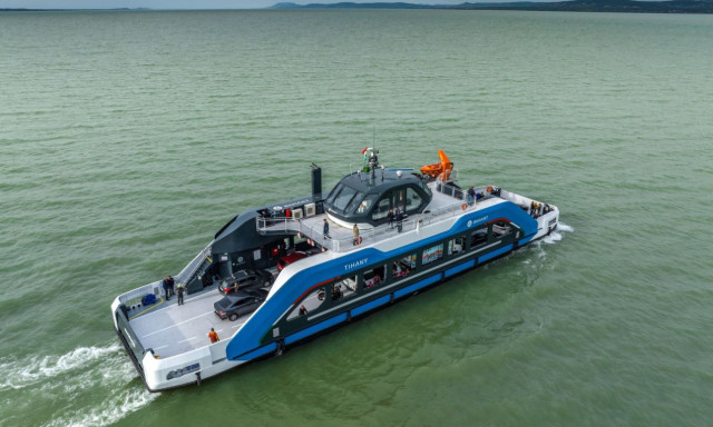 Meg&uacute;jul a Sz&aacute;nt&oacute;d&ndash;Tihany r&eacute;v: &aacute;tfog&oacute; fejleszt&eacute;s indul a Balaton legforgalmasabb &aacute;tkelőj&eacute;n