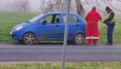 Nagyon sietett, de nincs kiv&eacute;telez&eacute;s - Megb&uuml;ntett&eacute;k a Mikul&aacute;st Cs&oacute;ton