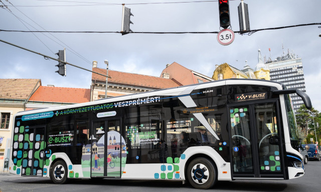 Elindult a z&ouml;ld busz teszt&uuml;zem Veszpr&eacute;mben