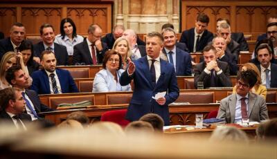 M&aacute;t&oacute;l visszat&eacute;rnek a parlamenti k&ouml;zvet&iacute;t&eacute;sek az M1-re