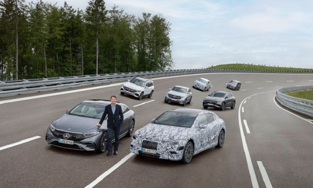 2030-ra csak elektromos aut&oacute;t fog gy&aacute;rtani a Mercedes