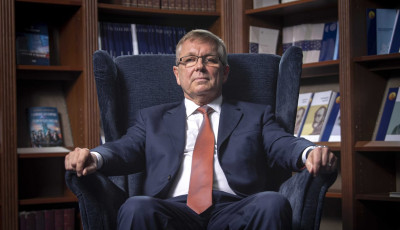 A rendőrs&eacute;gtől a Legfőbb &Uuml;gy&eacute;szs&eacute;ghez ker&uuml;lt a Matolcsy-&uuml;gy