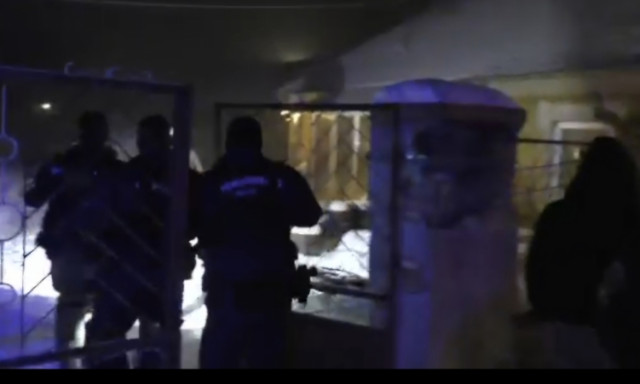 Kiszolg&aacute;ltatott embereken &eacute;lősk&ouml;d&ouml;tt a zalahal&aacute;pi f&eacute;rfi