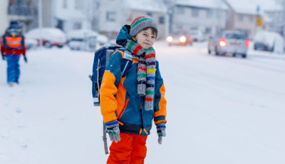 Van olyan iskola Magyarorsz&aacute;gon ahol rendk&iacute;v&uuml;li tan&iacute;t&aacute;si sz&uuml;netet rendeltek el a h&oacute;helyzet miatt